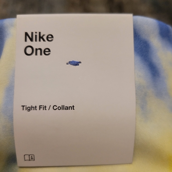 Nike Women's Tie-Dye Training Pants Size S NWT - Picture 4 of 7